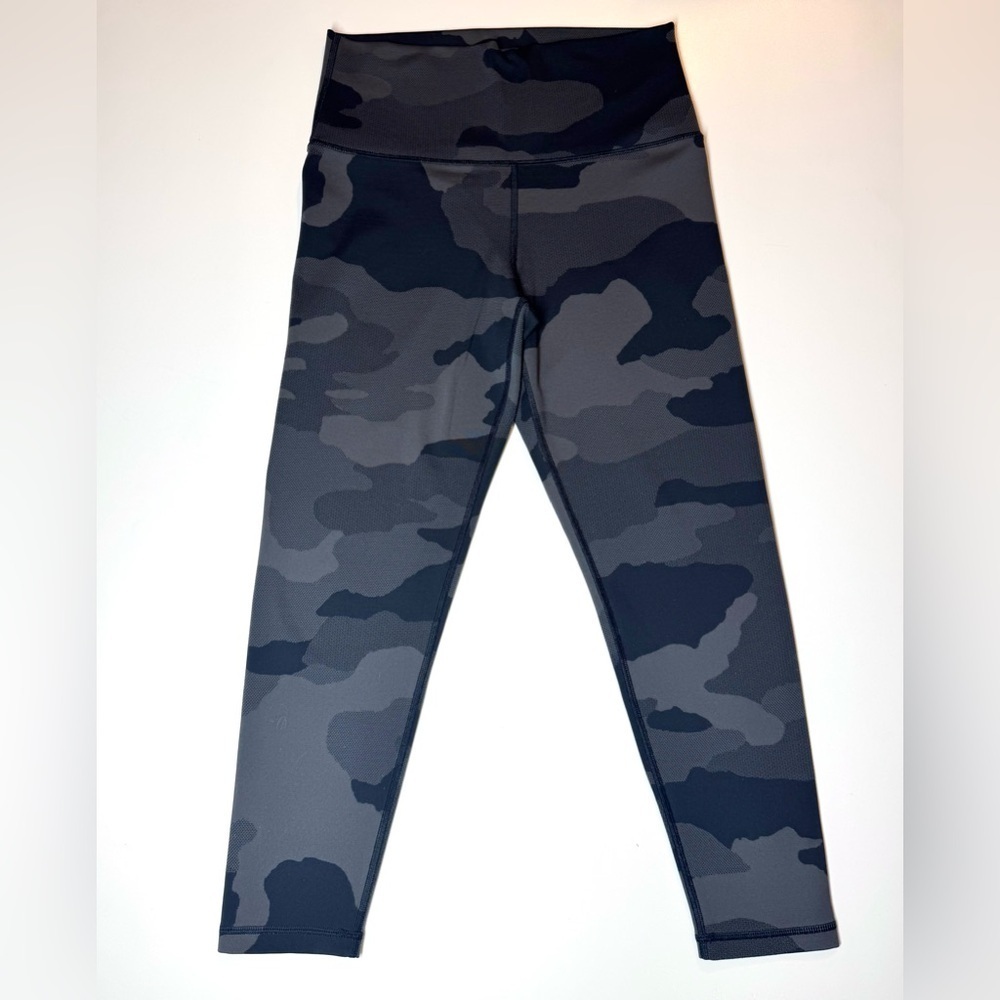 Set of 5 Activewear Leggings and Sports Bra Size- Large ( Danskin, DKNY,Aerie ) - Picture 7 of 16